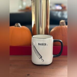 Perfect Coffee Mugs for the Baking Enthusiast!